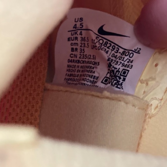 Nike Yellow and Red Soccer Cleats - Picture 7 of 7